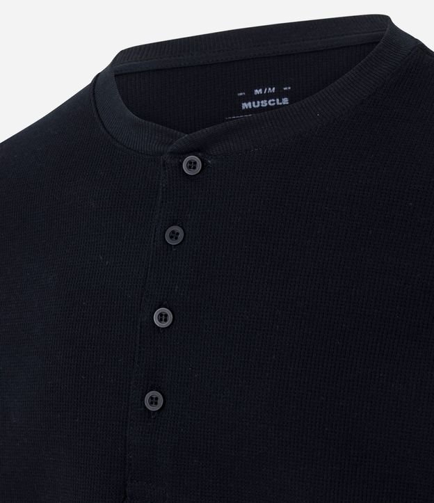 Remera Muscle en Algodón con Textura y Botones Delanteros 5