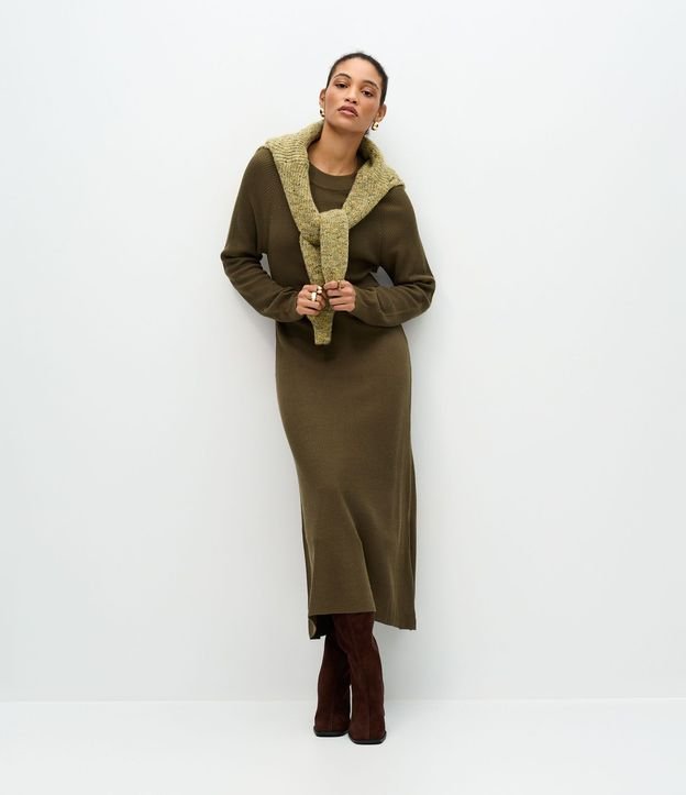 Vestido Midi en Punto con Manga Larga