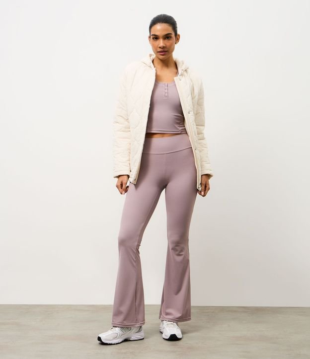 Pantalón Deportiva Flare en Microfibra Acanalada 2