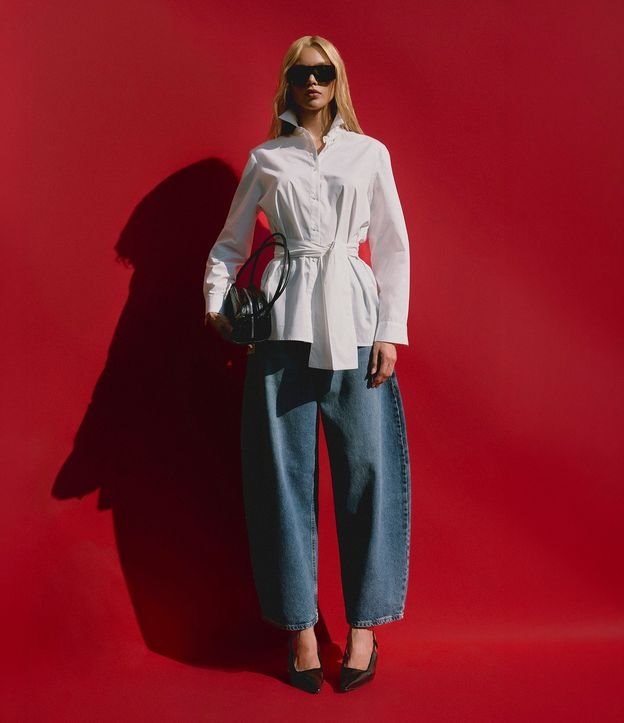 Pantalón Barrel en Jeans con Cintura Mediana