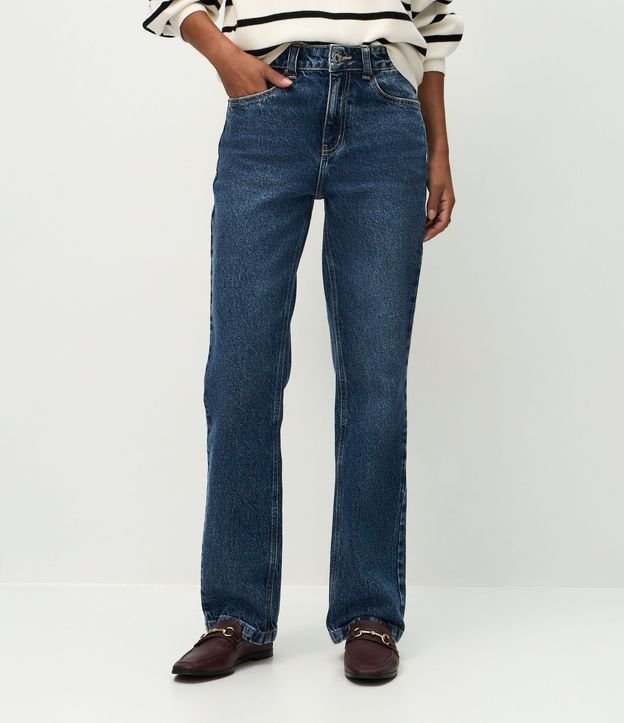 Pantalón Recto Estructurado en Jeans