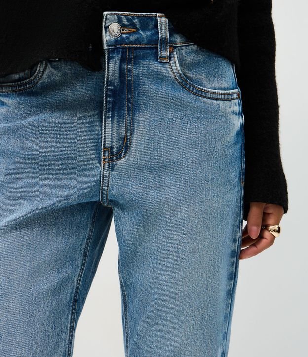 Pantalón Recto Estructurado en Jeans 4