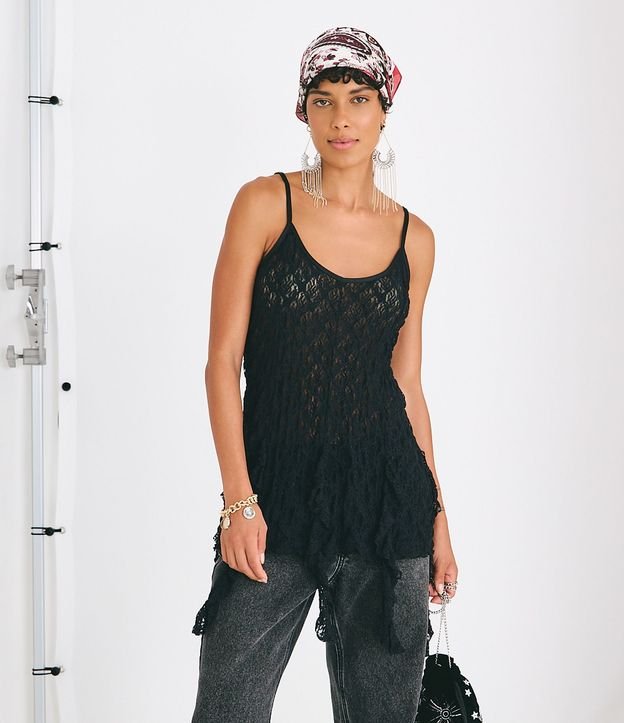 Blusa Rendada con Breteles Finos y Puntas Asimétricas