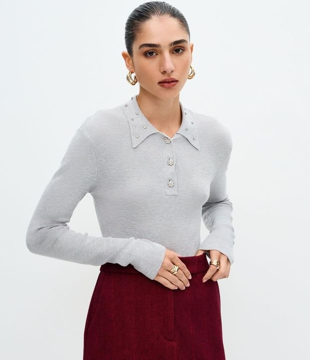 Blusa Polo en Tricot con Aplicación de Brillos en el Cuello