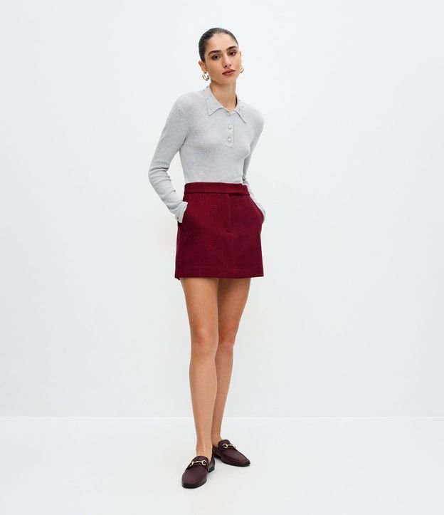 Blusa Polo en Tricot con Aplicación de Brillos en el Cuello 2