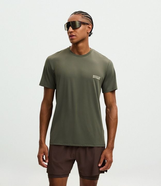 Remera Regular en Poliamida con Tecnologia Dry y Estampa Lettering Seeking My Highs