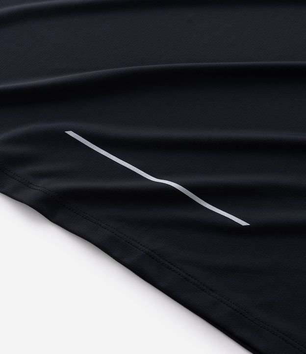 Remera Regular en Poliamida con Tecnologia Dry y Estampa Lettering Seeking My Highs 10