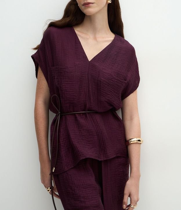 Camisa en Viscosa con Cinturón Fino Estructurada