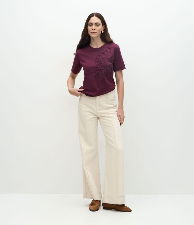 Remera en Algodón con Bordado Floral 2