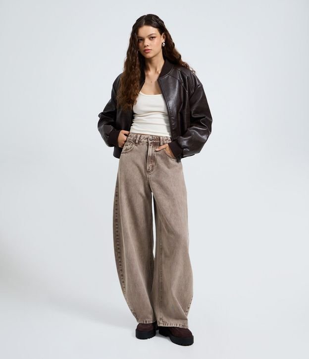 Pantalón Barrel en Jeans Cationizado con Cintura Alta 1