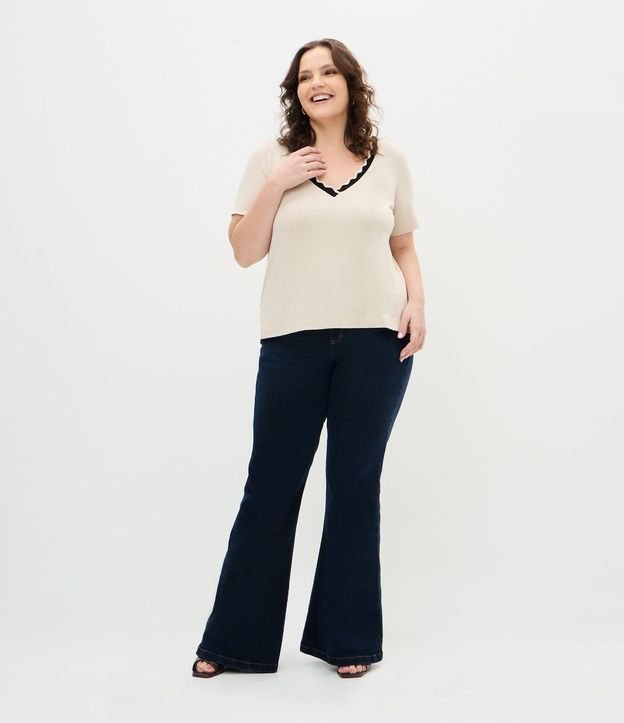 Blusa en Viscolycra con Cuello de Ondinha Curve & Plus Size 2