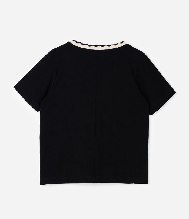 Blusa en Viscolycra con Cuello de Ondinha Curve & Plus Size 5