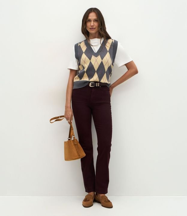 Pantalón Slim Cintura Mediana en Jeans con Elastano y Encaje