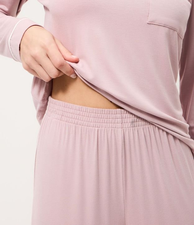Pijama Largo en Viscolycra con Detalle Piping y Bolsillo 3