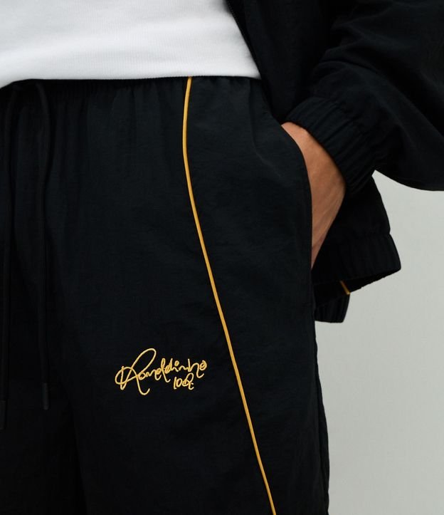Pantalón Masculino Microfibra Ronaldinho con Piping Contrastante 3