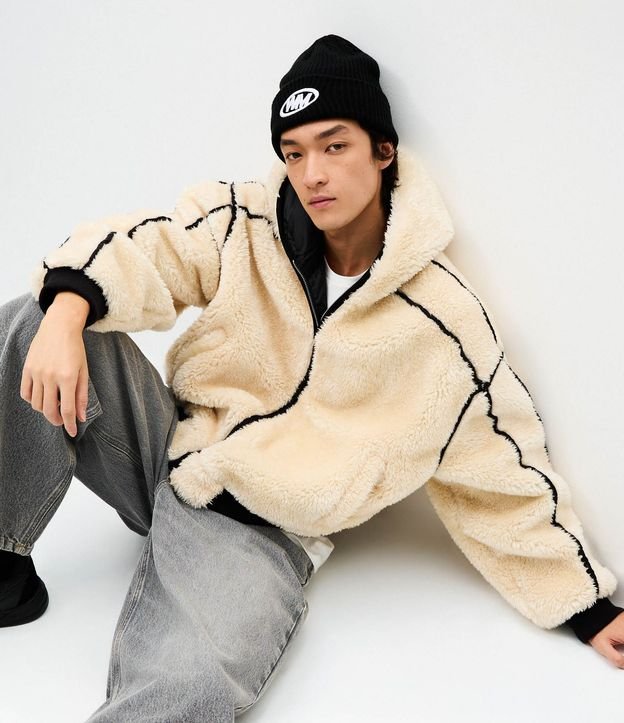 Campera Masculina Fleece con Detalles Contrastantes