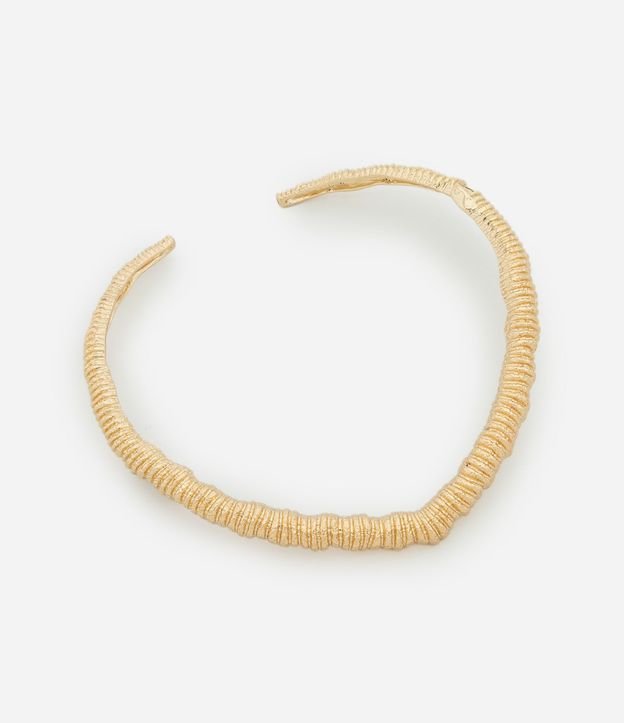 Choker en Metal Texturizado con Cierre Mola 4