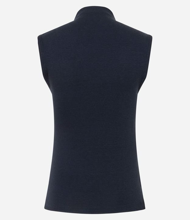 Blusa Regular de Modal con Cuello Alto 3