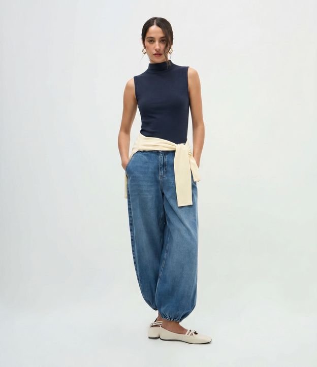 Blusa Regular de Modal con Cuello Alto