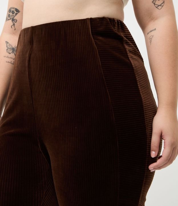 Pantalón Deportiva en Plush con Recortes Curve & Plus Size 4
