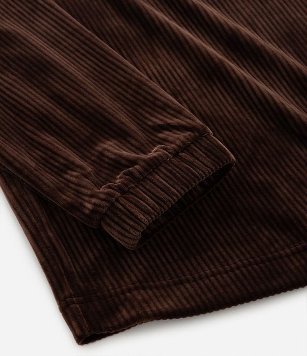 Campera Deportiva en Plush con Cuello Alto Curve & Plus Size 7
