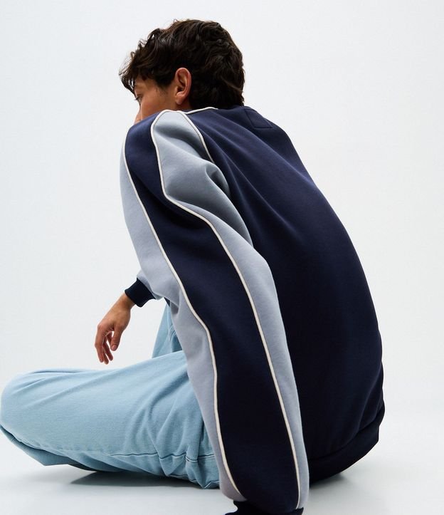 Buzo Masculino Algodón Boxy con Piping Contrastante 3