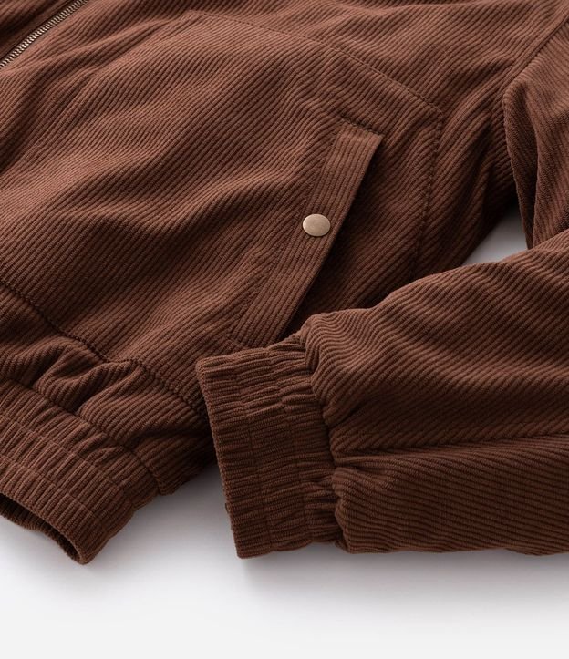 Campera Masculina Bomber de Terciopelo con Cuello Polo 10