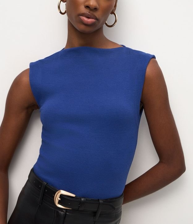 Blusa en Algodón con Escote Bote 4