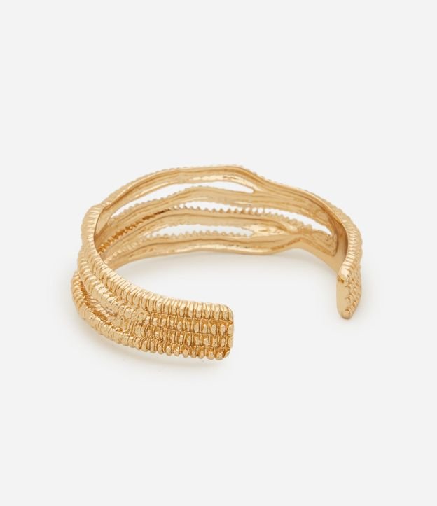 Pulsera en Metal Texturizado con Diseño Cutout 3