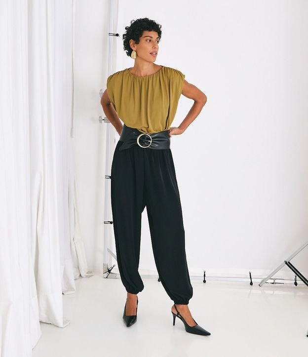 Pantalón Aladim en Crepé con Cintura Elástica 2