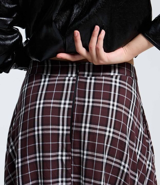 Pollera Larga Evasê en Viscosa de Cuadros con Bolsillos 3
