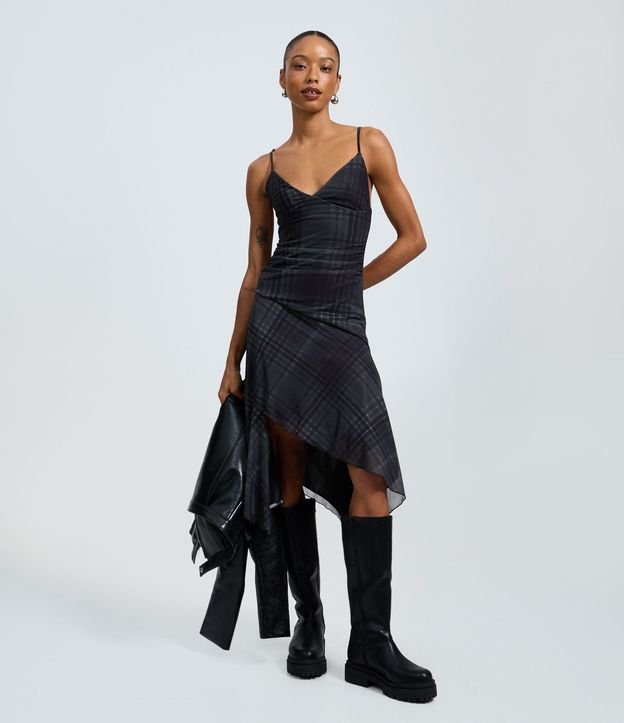 Vestido Midi Bretel Fino en Tule de Cuadros con Ruedo Asimétrico