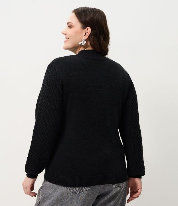 Buzo en Punto Geométrico con Cuello Curve & Plus Size 3