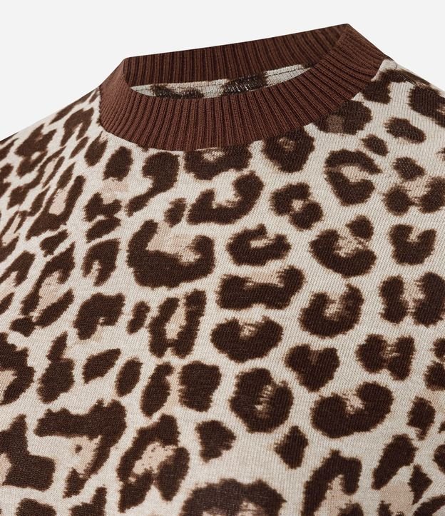 Remera Regular en Punto con Cuello alto y Estampado Animal Print 7