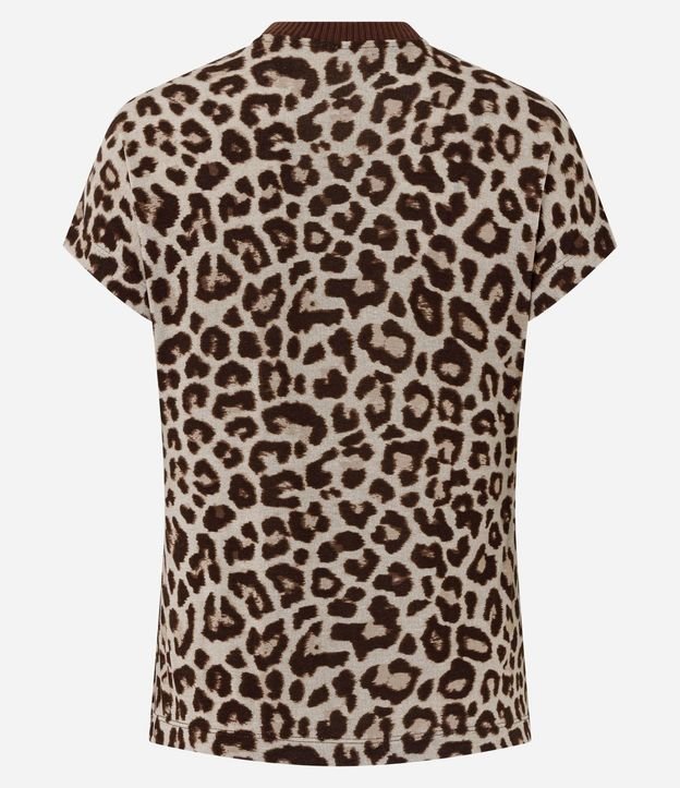Remera Regular en Punto con Cuello alto y Estampado Animal Print 8