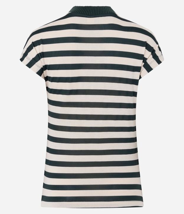 Remera en Punto con Estampa Rayada y Cuello Alto 6