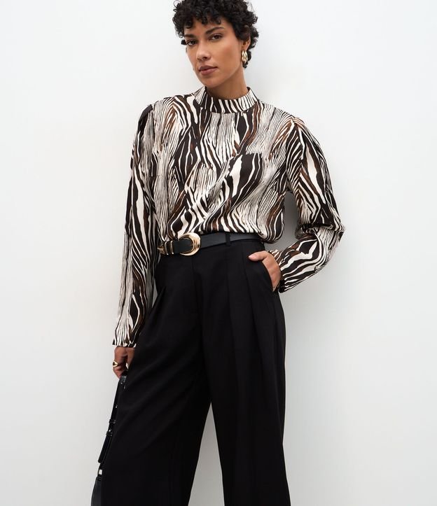 Pantalón Cropped Sastrería con Cinturón en PU 2