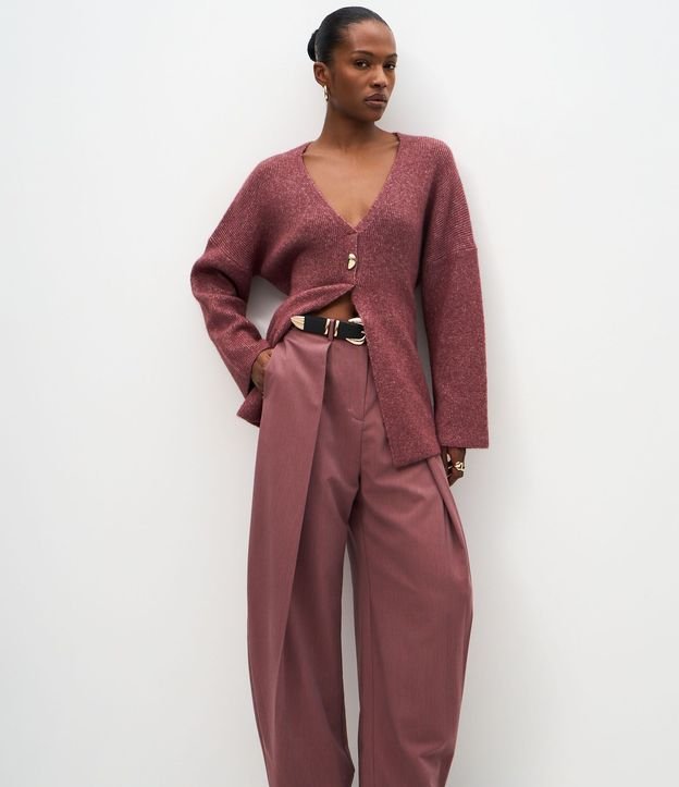 Pantalón Barrel Sastre con Pliegues Delanteros y Cinturón en PU 2