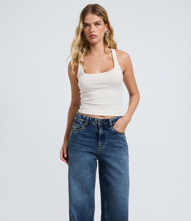 Pantalón Wide en Jeans con Tachuelas Laterales y Cintura Mediana 2