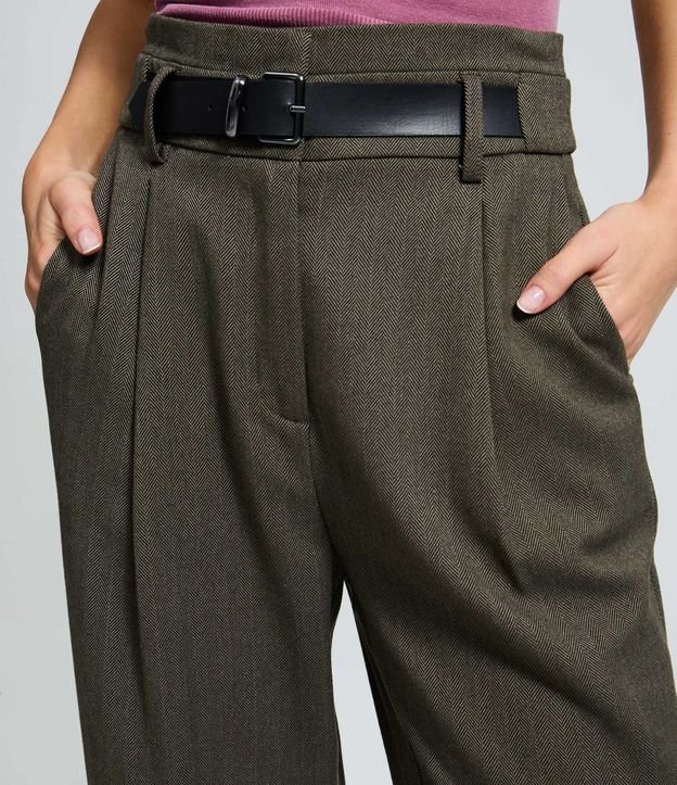 Pantalón Recto Texturizada con Cinturón 3