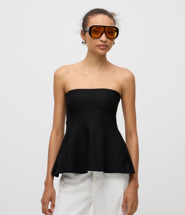 Blusa sin Breteles en Punto con Peplum en el Ruedo