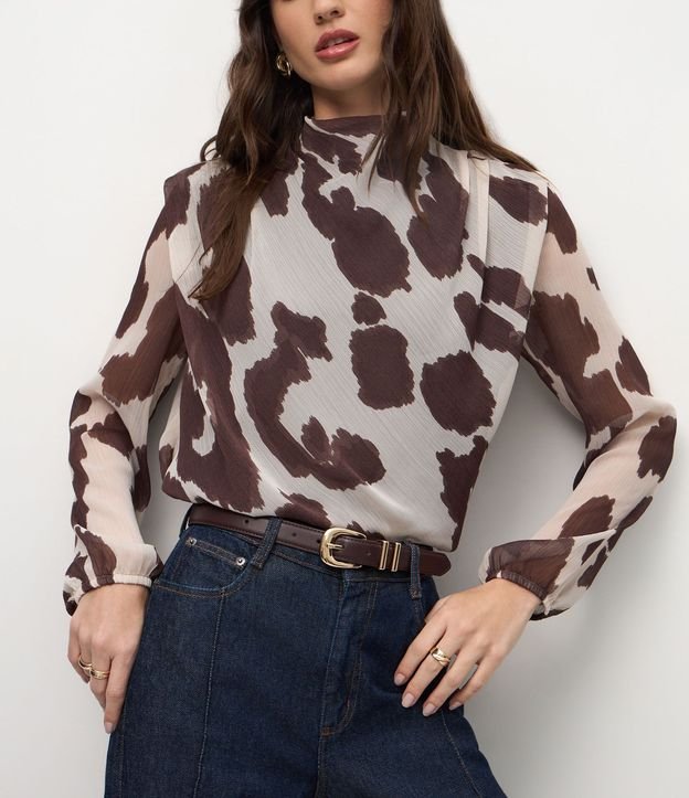 Blusa Manga Larga Animal Print con Cuello Alto 3