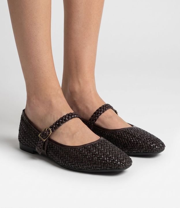 Zapatilla Metalizada con Textura Trenzada y Tira con Hebilla 2