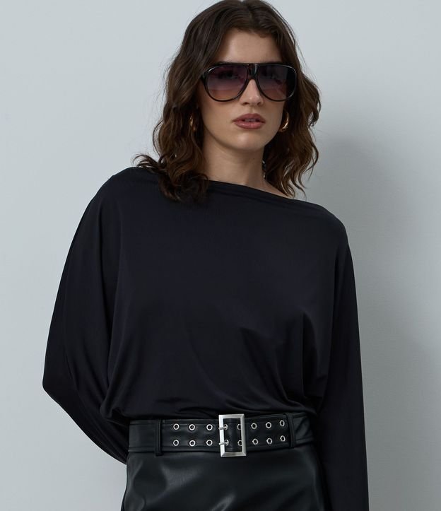 Blusa con Manga Murciélago en Microfibra 3