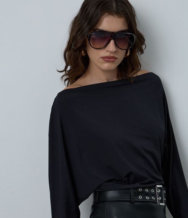 Blusa con Manga Murciélago en Microfibra 4