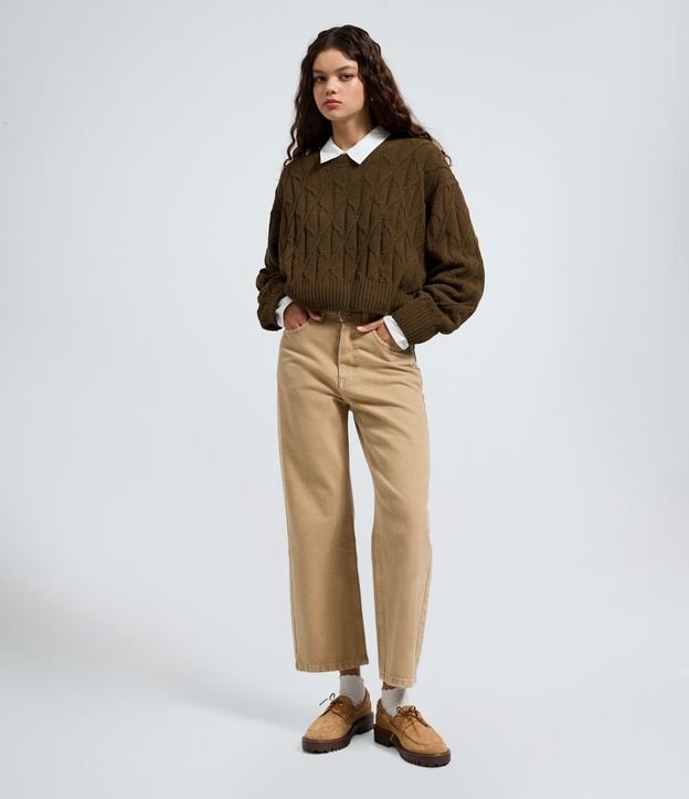 Pantalón Recto Cropped en Sarga con Trabillas en la Cintura 2