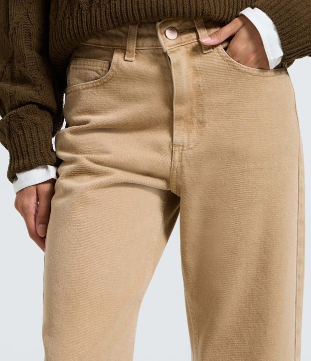 Pantalón Recto Cropped en Sarga con Trabillas en la Cintura 5