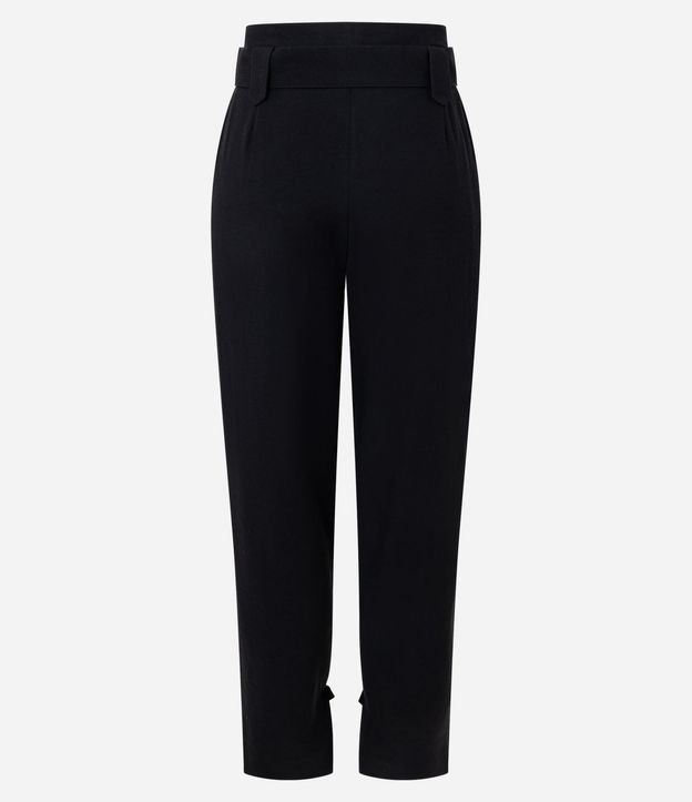 Pantalón Carrot en Sastrería con Cinturón y Detalle en el Ruedo 6