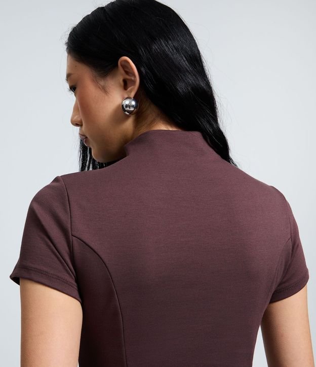 Blusa Estructurada en Punto Roma con Ruedo Evase 4