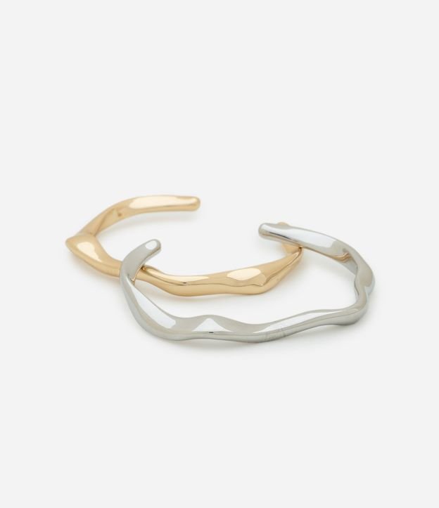 Kit 02 Braceletes en Metal con Efecto Torcido 3